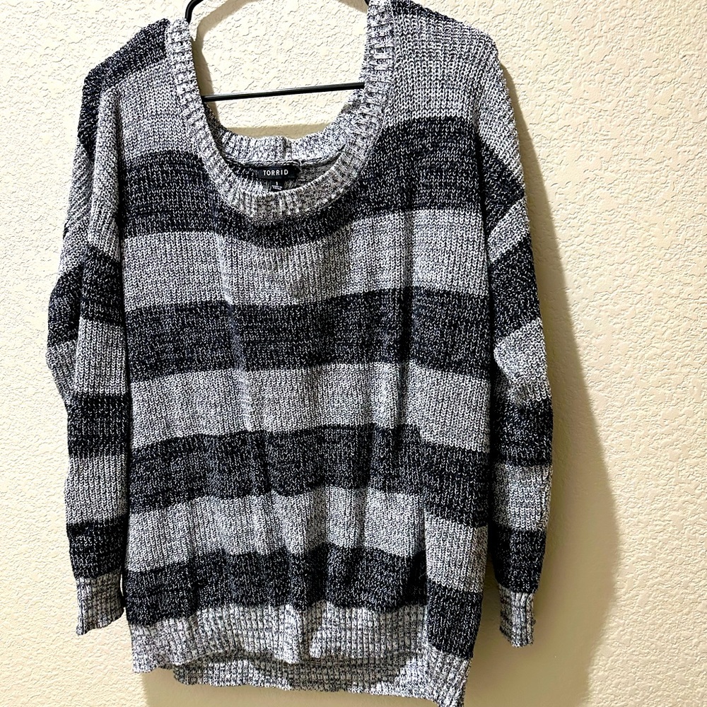 Black and gray torrid sweater